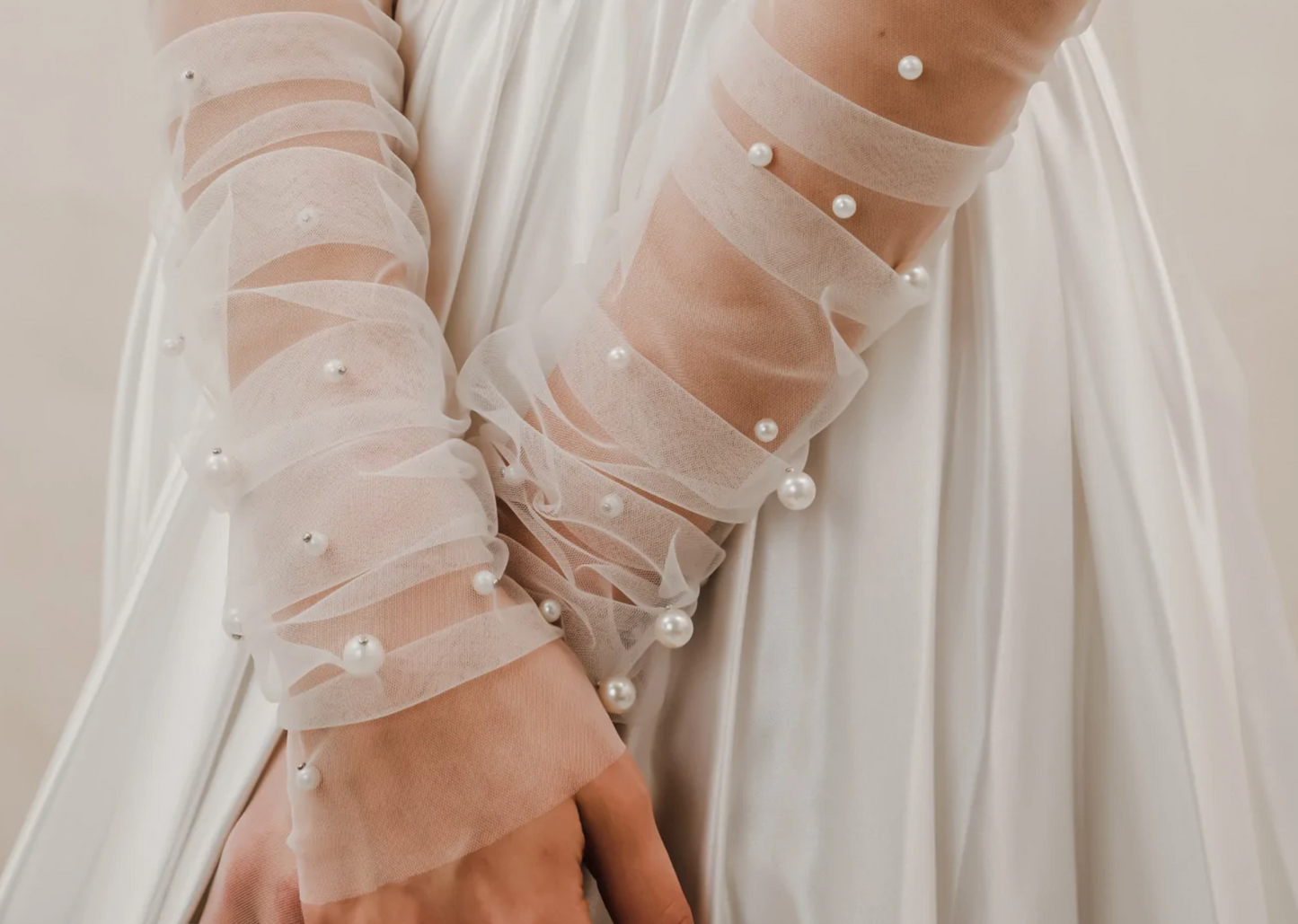 Bridal Ruched Pearl Gloves G009