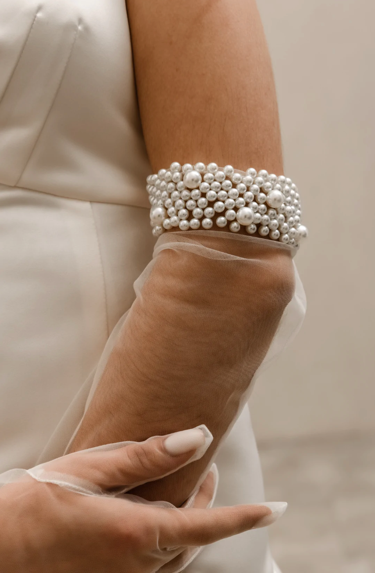 Bridal Gloves Pearl Cuff G003